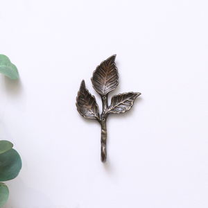 Antique Brass Leaf Detail Textured Wall Hook
