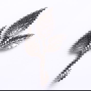 Antique Silver Leaf Detail Textured Wall Hook