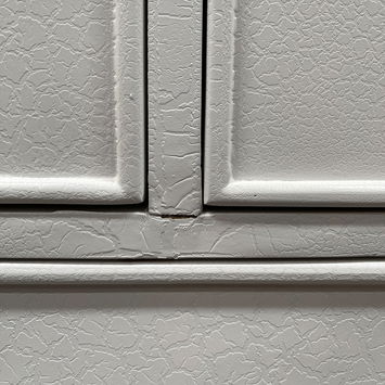 Antique White 4 Drawer Chest of Drawers - Pays Blanc Range