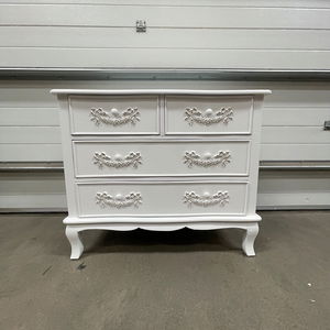Antique White 4 Drawer Chest of Drawers - Pays Blanc Range - Damaged Second
