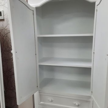 Antique White Mirrored Closet - Pays Blanc Range