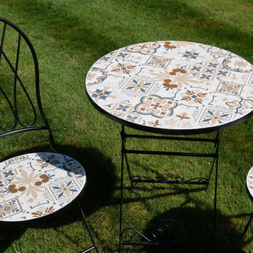 Black & White Mosaic Garden Table & Chairs Set