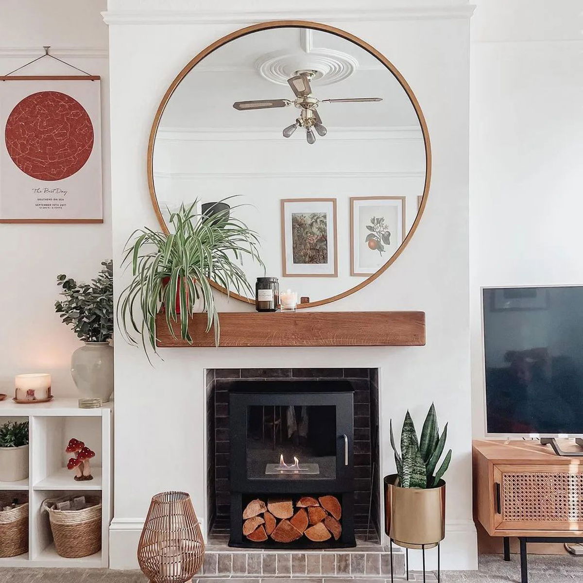 Extra Large Round Gold Wall Mirror 120cm x 120cm