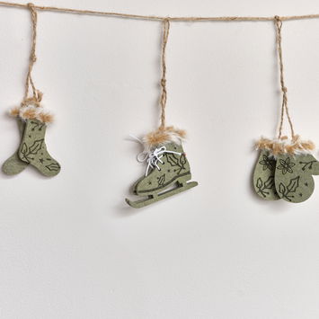 Green & White Winter Garland / Table Scatters - 120cm