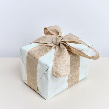 Large Pale Champagne Glittered Wired Ribbon Garland - 270cm