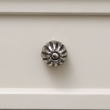 Antique Silver Round Scalloped Drawer Knob