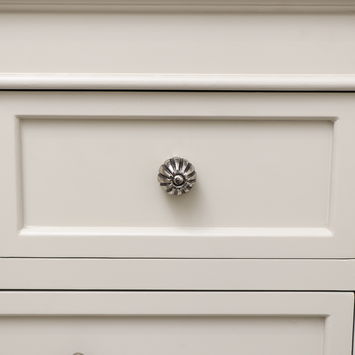 Antique Silver Round Scalloped Drawer Knob