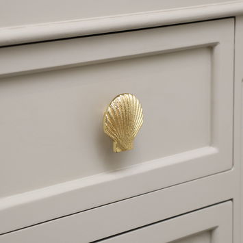 Gold Scallop Sea Shell Drawer Knob