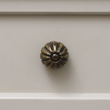 Rustic Round Scalloped Drawer Knob