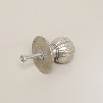 Shiny Silver Round Scalloped Drawer Knob With Scallop Detailed Base
