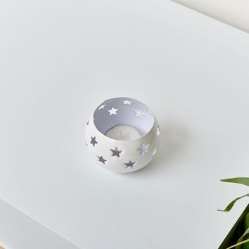 Round White Star Tealight Candle Holder - 8cm