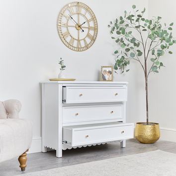 Scallop Chest of Drawers - Staunton White Range