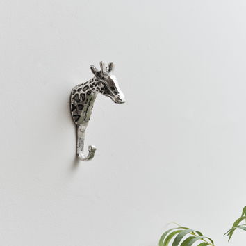 Set of 3 Silver Metal Giraffe Wall Hooks