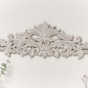 Vintage White Fleur De Lys Wall Plaque