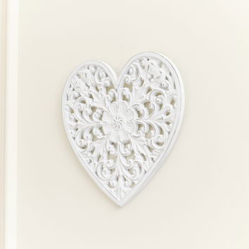 White Floral Heart Wall Plaque