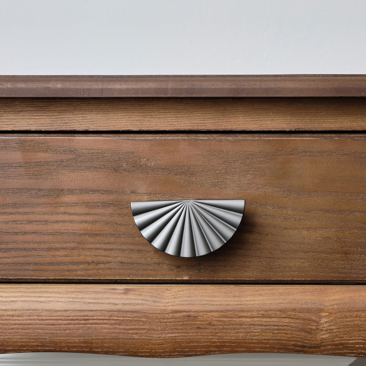 Metal Pewter Scalloped Fan Drawer Handle