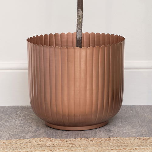 Medium Copper Scalloped Metal Planter