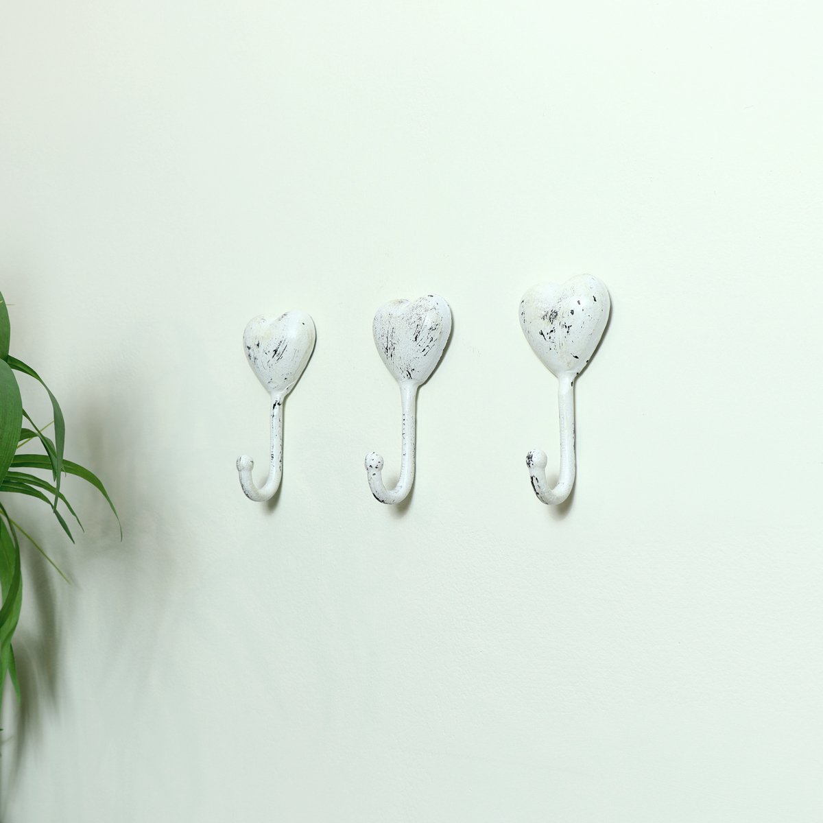 Set of 3 White Distressed Metal Heart Wall Hooks