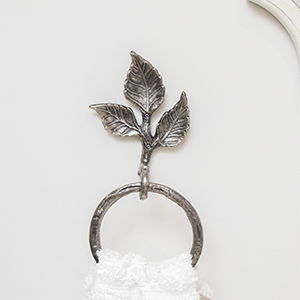 Antique Silver Leaf Detail Textured Towel Ring Holder
