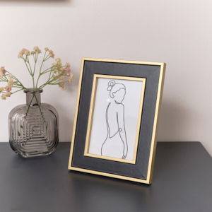 Black & Gold Rectangle Photo Frame 15cm