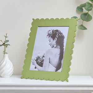 Large Apple Green Scalloped Portrait Photo Frame - 8x10