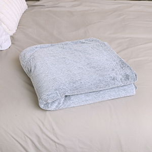 Large Light Grey Faux Fur Throw - 180cm x 135cm