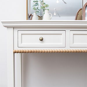 Set of 2 Large Bobbled Decorative Wall Trims - 90cm